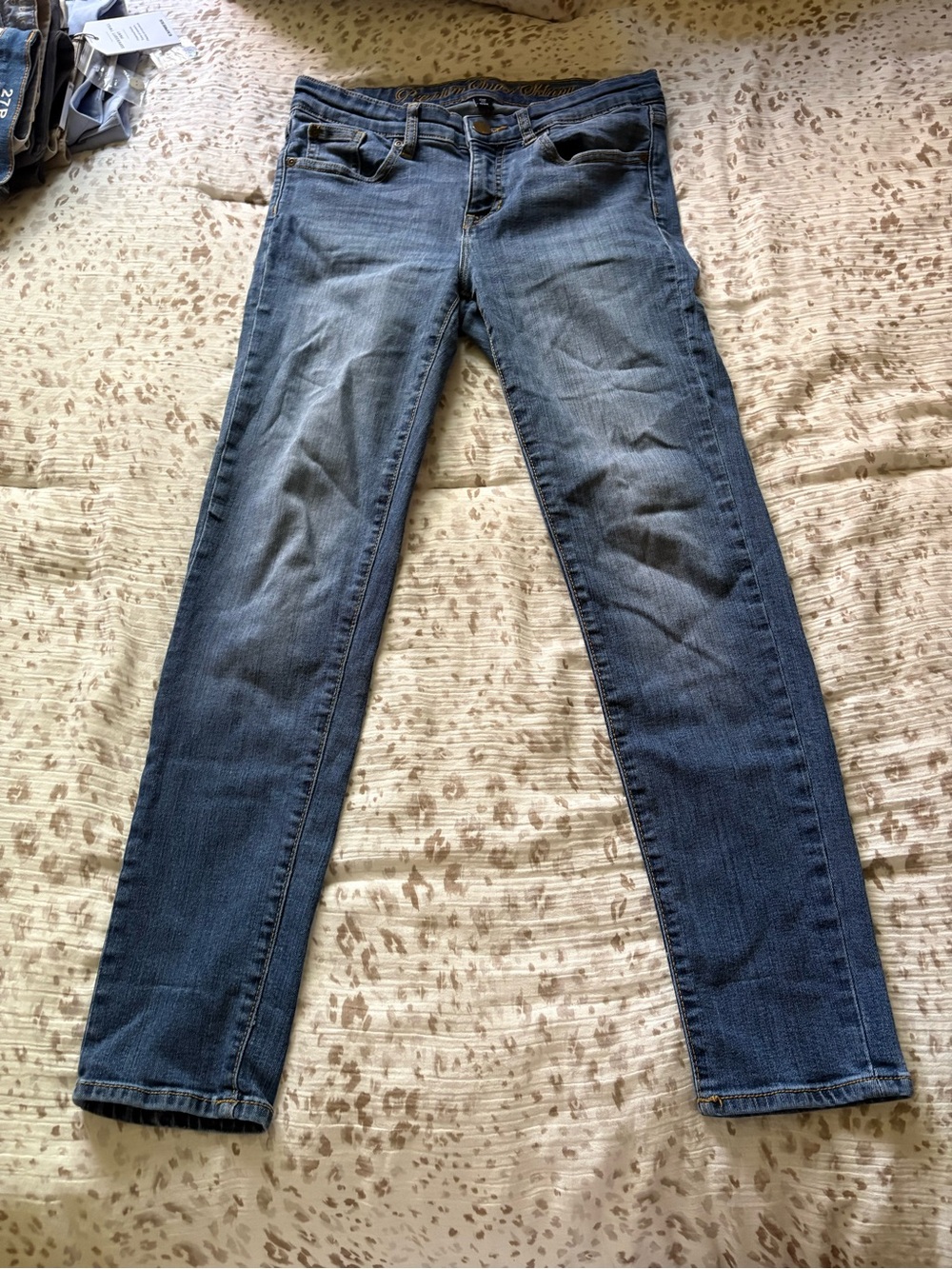 GAP Women's Skinny Jeans in Mid Blue Wash